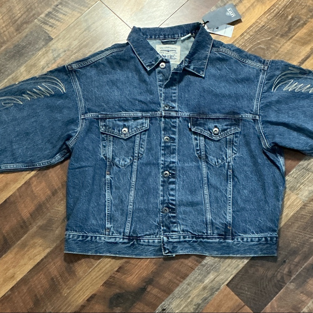 Levi’s Made & Crafted Embroidered Denim Trucker Jacket – Size M – NWT - Picture 5 of 13